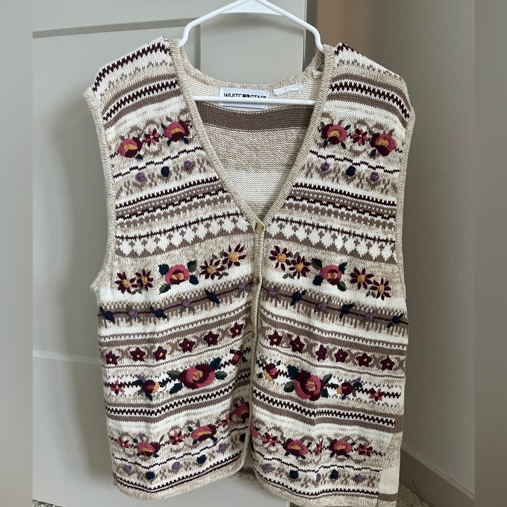 WHITE STAG KNITTED VEST